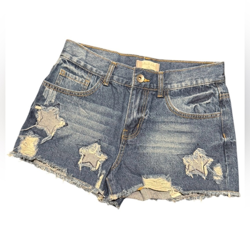 Altar’d State Denim Star Shorts - Picture 3 of 10